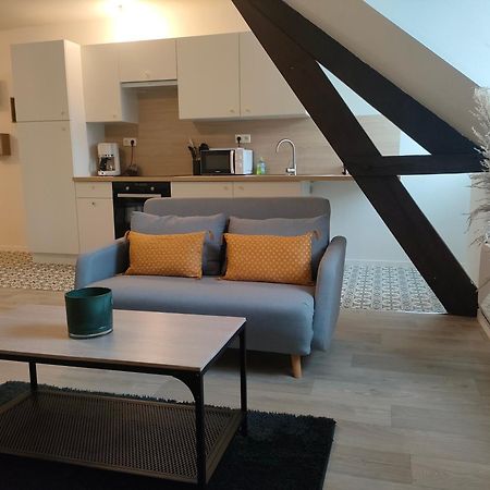 L'Escapade Apartment ฟูแฌร์ ภายนอก รูปภาพ