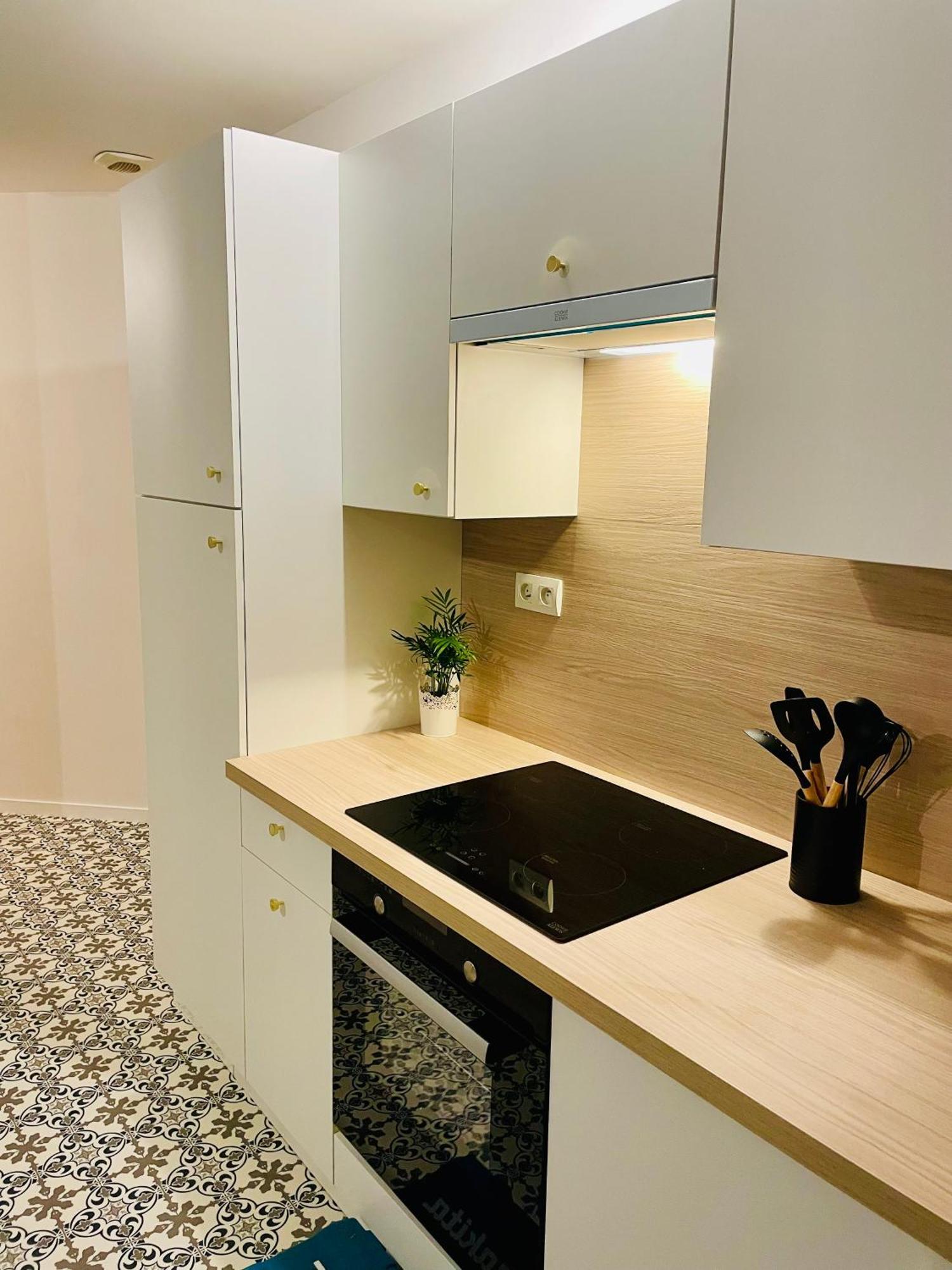 L'Escapade Apartment ฟูแฌร์ ภายนอก รูปภาพ